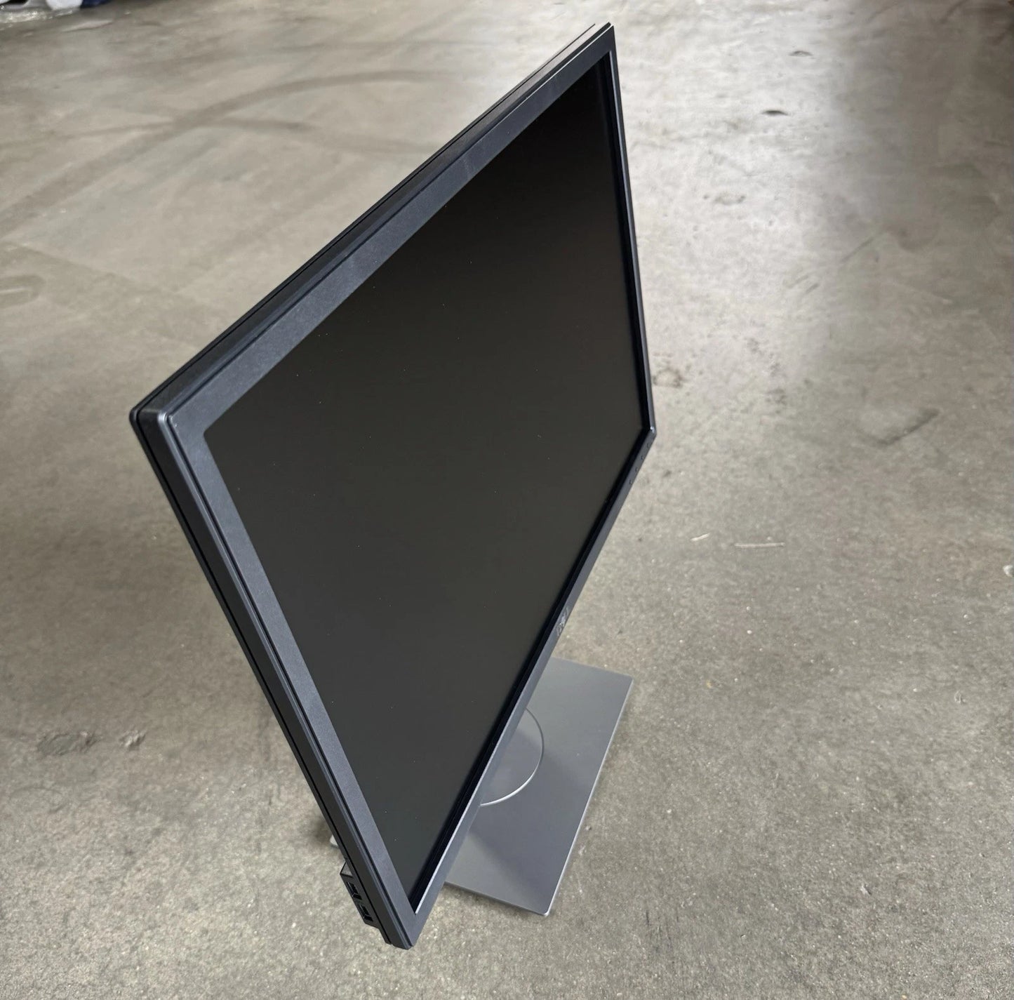 Dell P2217H 22in Widescreen LCD Monitor 1920X1080 Brand New