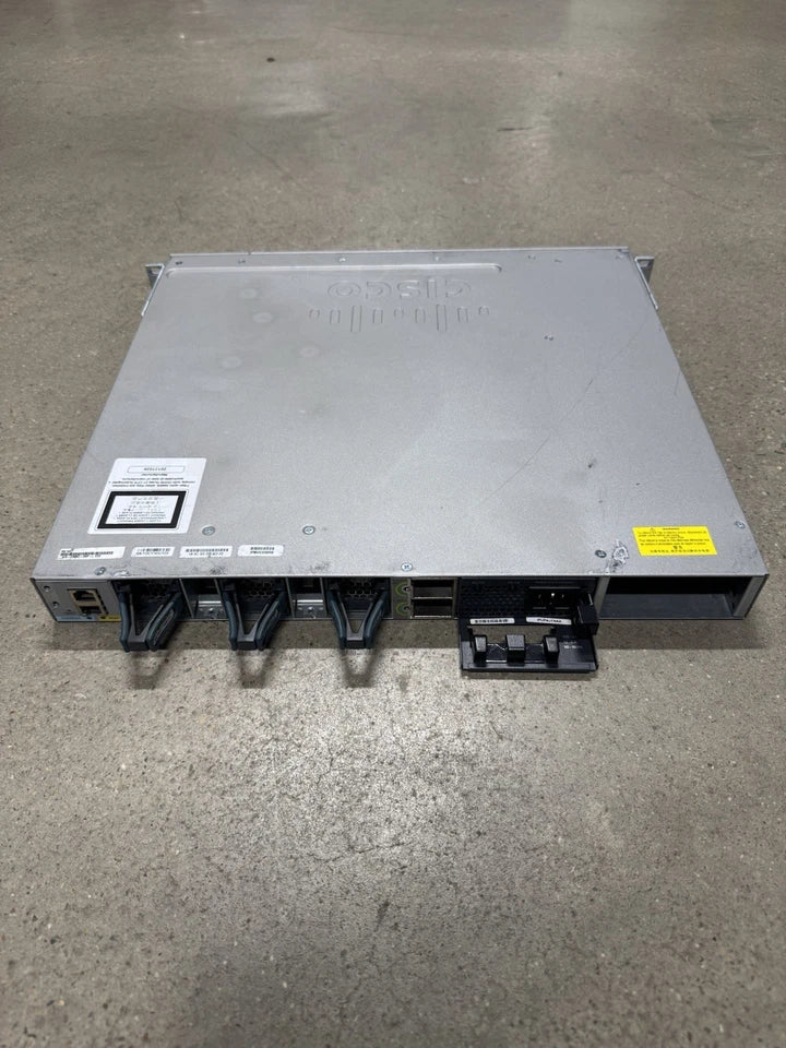 Cisco  Catalyst 3850 (WS-C3850-24P-L) 24-Port Gigabit Ethernet PoE+ Switch